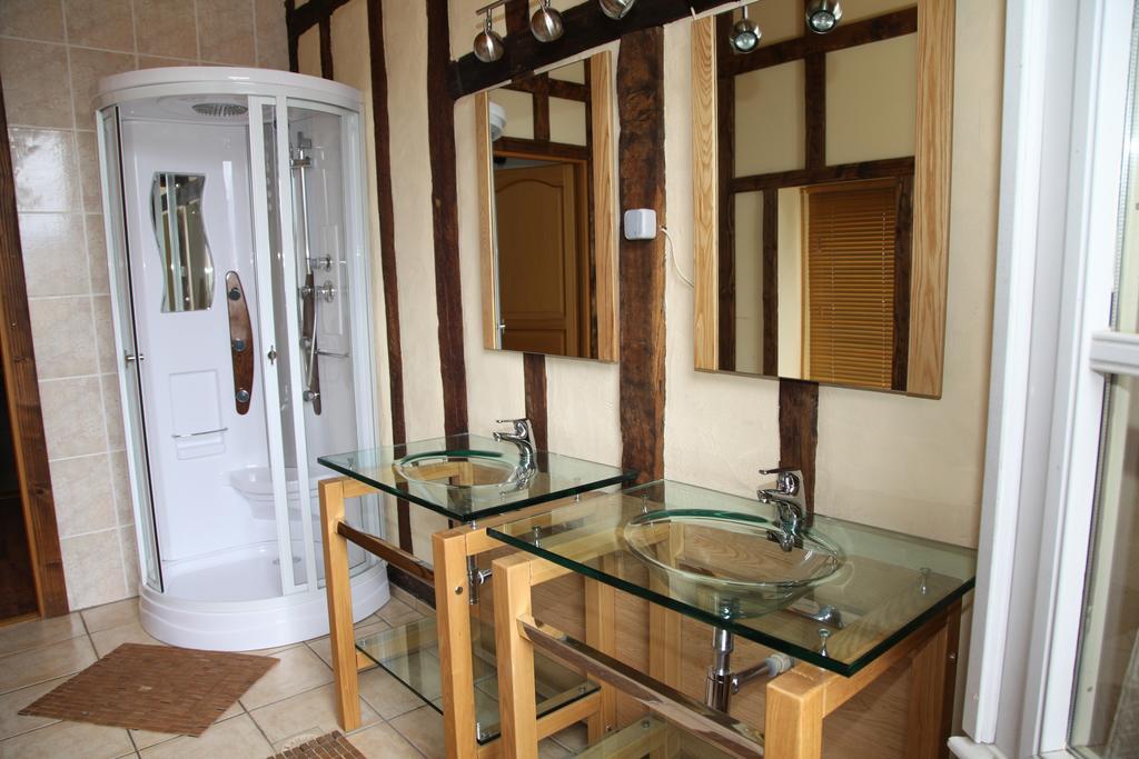 Eauze Cafe De France Bed & Breakfast 部屋 写真